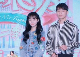 穿越娱乐圈吃瓜,吃瓜群众变身娱乐圈风云人物